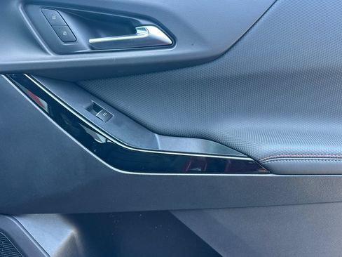 Used 2026 Chevrolet Equinox RS w/ LPO, Floor Liner Package FWD image 19