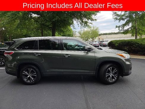 Used 2016 Toyota Highlander XLE AWD/4WD image 20