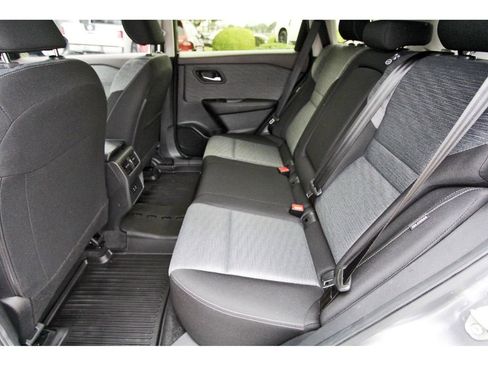 Used 2023 Nissan Rogue SV AWD/4WD image 7
