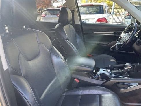 Used 2020 Kia Telluride S AWD/4WD image 32