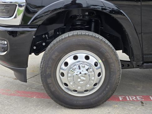 New 2026 RAM 3500 Longhorn image 10