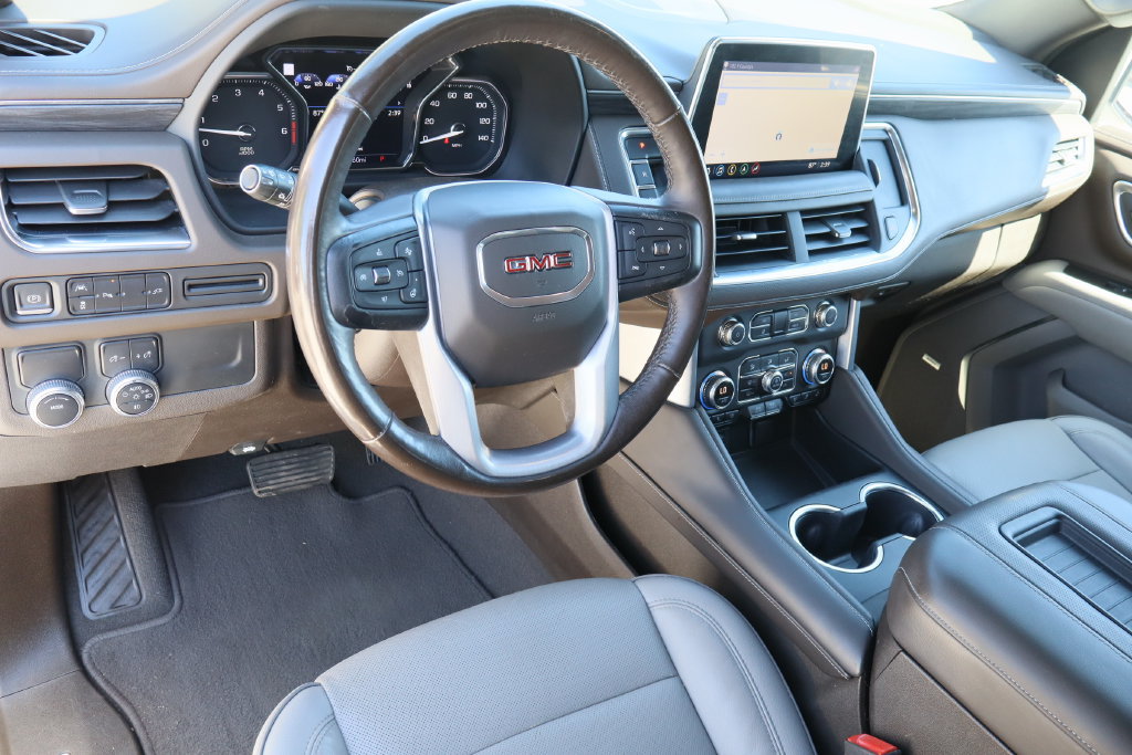 Used 2021 GMC Yukon XL SLT w/ SLT Premium Package RWD image 12