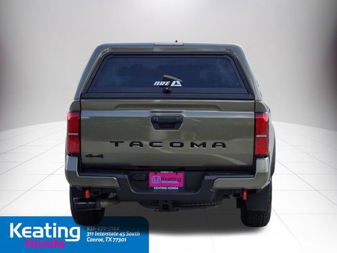 Used 2024 Toyota Tacoma TRD Off-Road AWD/4WD image 7