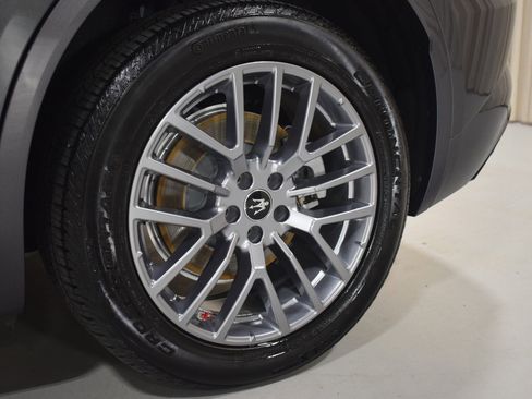 Certified 2024 Maserati Grecale GT image 7