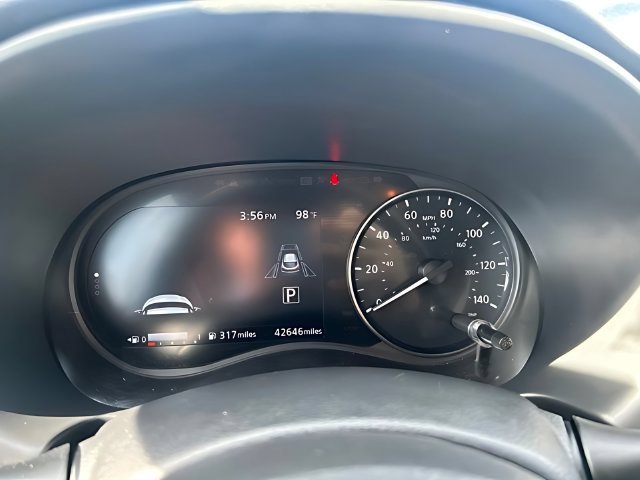 Used 2023 Nissan Kicks SR w/ Interior Electronics Package FWD image 21
