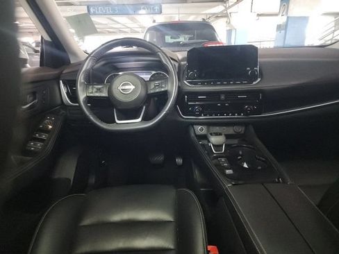 Used 2023 Nissan Rogue SL w/ SL Premium Package FWD image 5