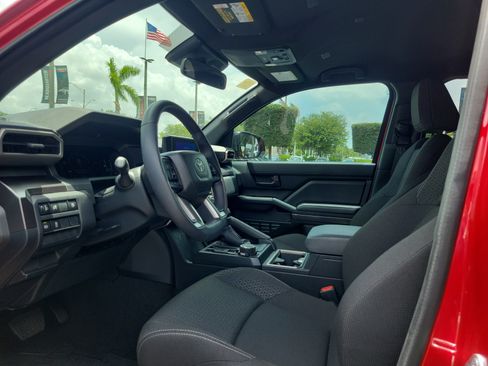 Used 2026 Toyota 4Runner SR5 AWD/4WD image 19