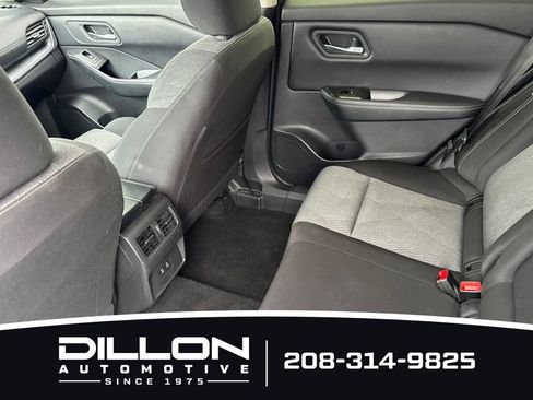 Used 2025 Nissan Rogue SV AWD/4WD image 15
