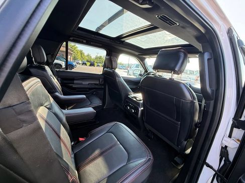 Used 2019 Ford Expedition Limited w/ Equipment Group 303A AWD/4WD image 21