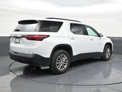 Used 2023 Chevrolet Traverse LT FWD image 5