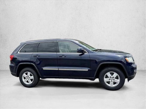 Used 2013 Jeep Grand Cherokee Laredo AWD/4WD image 4