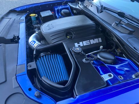 Used 2018 Dodge Challenger R/T w/ Driver Convenience Group image 44