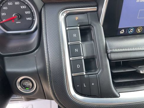 Used 2021 Chevrolet Suburban Premier w/ Premium Package AWD/4WD image 20