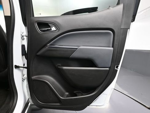 Used 2018 Chevrolet Colorado Z71 AWD/4WD image 35