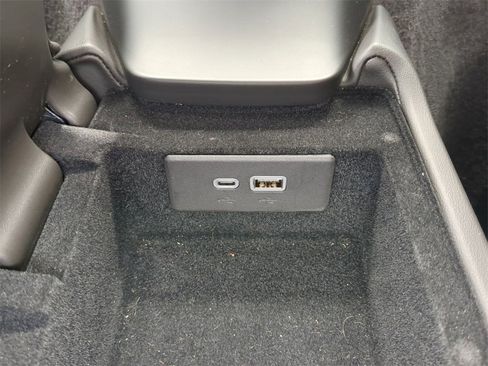 Used 2024 Chevrolet Corvette Stingray Preferred Conv image 21