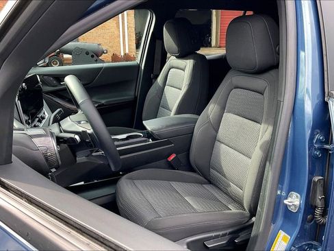 Used 2025 Chevrolet Equinox LT image 24