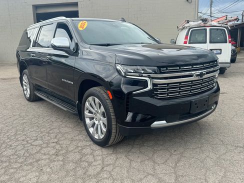 Used 2022 Chevrolet Suburban Premier AWD/4WD image 8