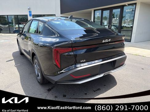 New 2026 Kia K4 FWD image 10