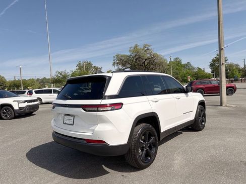 New 2026 Jeep Grand Cherokee Limited image 3