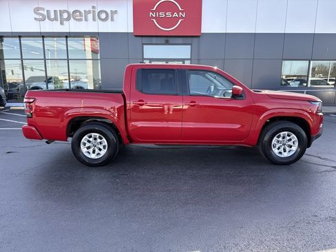 Certified 2024 Nissan Frontier SV image 2