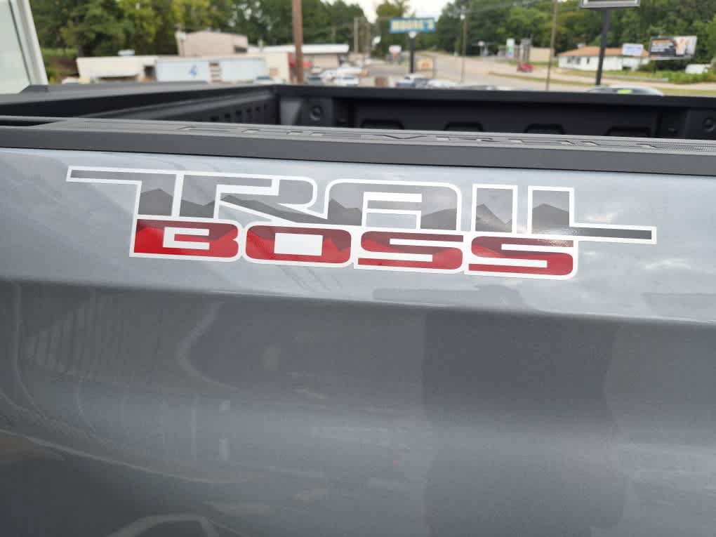 New 2026 Chevrolet Silverado 1500 LT Trail Boss w/ LT Trail Boss Premium Package AWD/4WD image 11