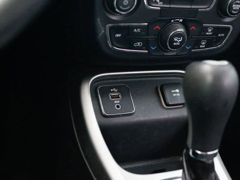 Used 2018 Jeep Compass Sport w/ Tech Group image 25