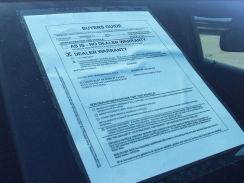 Used 2022 Chevrolet Traverse LT image 53