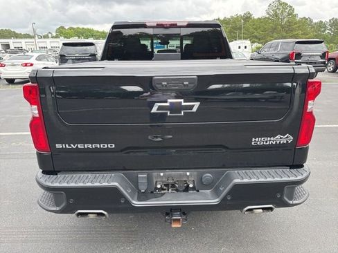 Used 2023 Chevrolet Silverado 1500 High Country w/ Technology Package AWD/4WD image 4