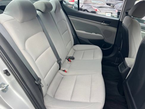 Used 2018 Hyundai Elantra SEL FWD image 28