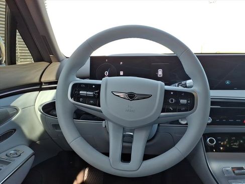 Certified 2026 Genesis GV70 2.5T Advanced image 19