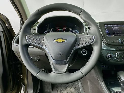 Used 2024 Chevrolet Equinox LT w/ LPO, Floor Liner Package image 16