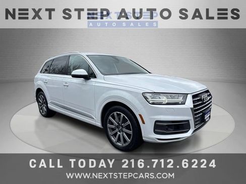 Used 2018 Audi Q7 3.0T Prestige image 1