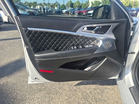 Used 2019 Genesis G70 3.3T Advanced w/ Sport Package RWD image 10