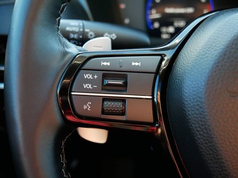 Certified 2025 Acura ADX AWD image 28