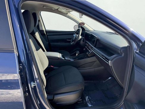 Used 2025 Hyundai Tucson SEL image 12