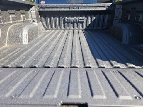 New 2026 GMC Sierra 1500 SLT image 60