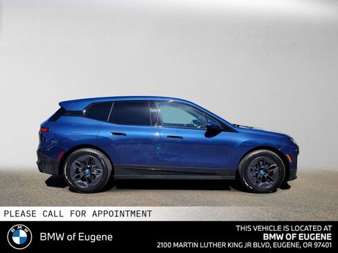Used 2023 BMW iX xDrive50 w/ Premium Package AWD/4WD image 2