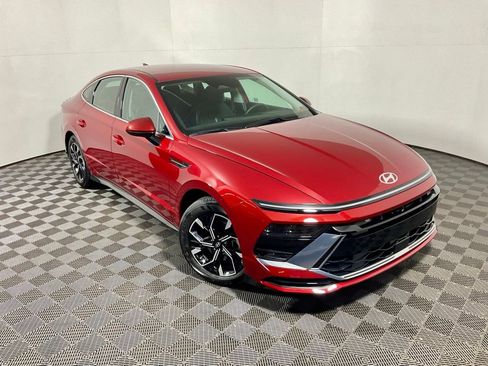 Used 2025 Hyundai Sonata SEL image 3