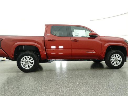 New 2026 Toyota Tacoma SR5 image 32