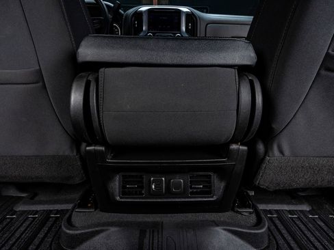 Used 2020 GMC Sierra 1500 Elevation w/ Elevation Value Package AWD/4WD image 32
