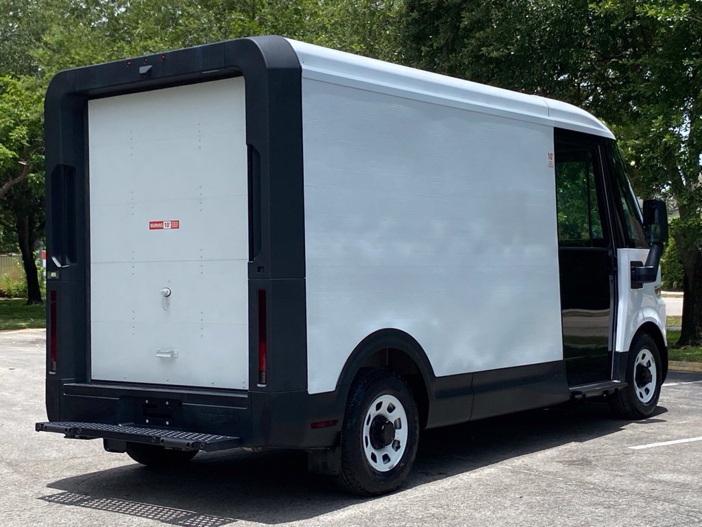 Used 2024 Chevrolet Brightdrop 400 w/ Commercial Equipment Package AWD/4WD image 7