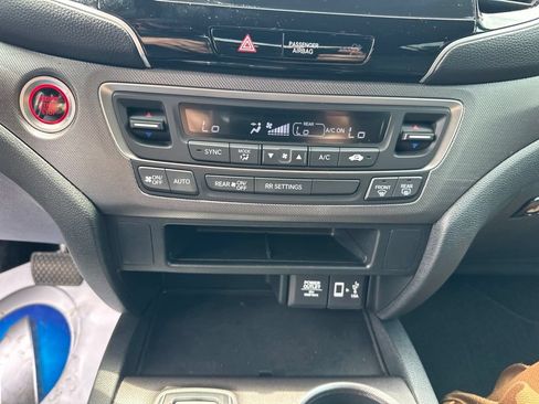 Used 2023 Honda Ridgeline Sport image 28