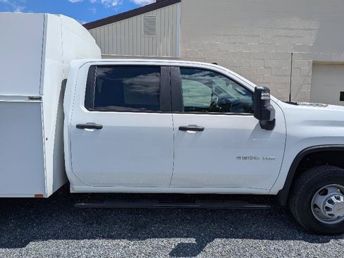 Used 2024 Chevrolet Silverado 3500 W/T w/ WT Convenience Package AWD/4WD image 17