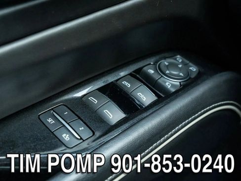 Used 2023 Cadillac Escalade ESV Sport Platinum w/ Heavy-Duty Trailer Package AWD/4WD image 28