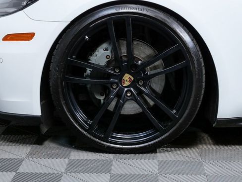 Used 2017 Porsche Panamera 4S image 38