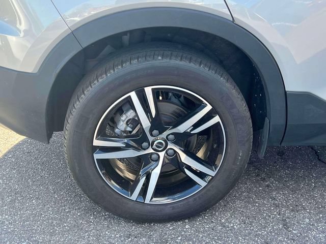 Used 2023 Volvo XC40 B5 Core AWD/4WD image 15