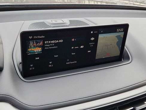 Used 2023 Acura MDX w/Technology Package image 16