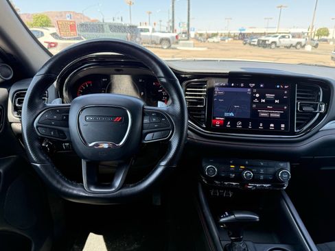 Used 2025 Dodge Durango GT RWD image 16
