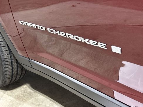 New 2026 Jeep Grand Cherokee L Limited AWD/4WD image 27