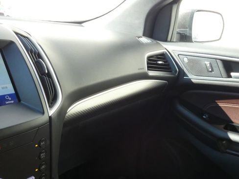 Used 2020 Ford Edge Titanium w/ Equipment Group 301A image 28